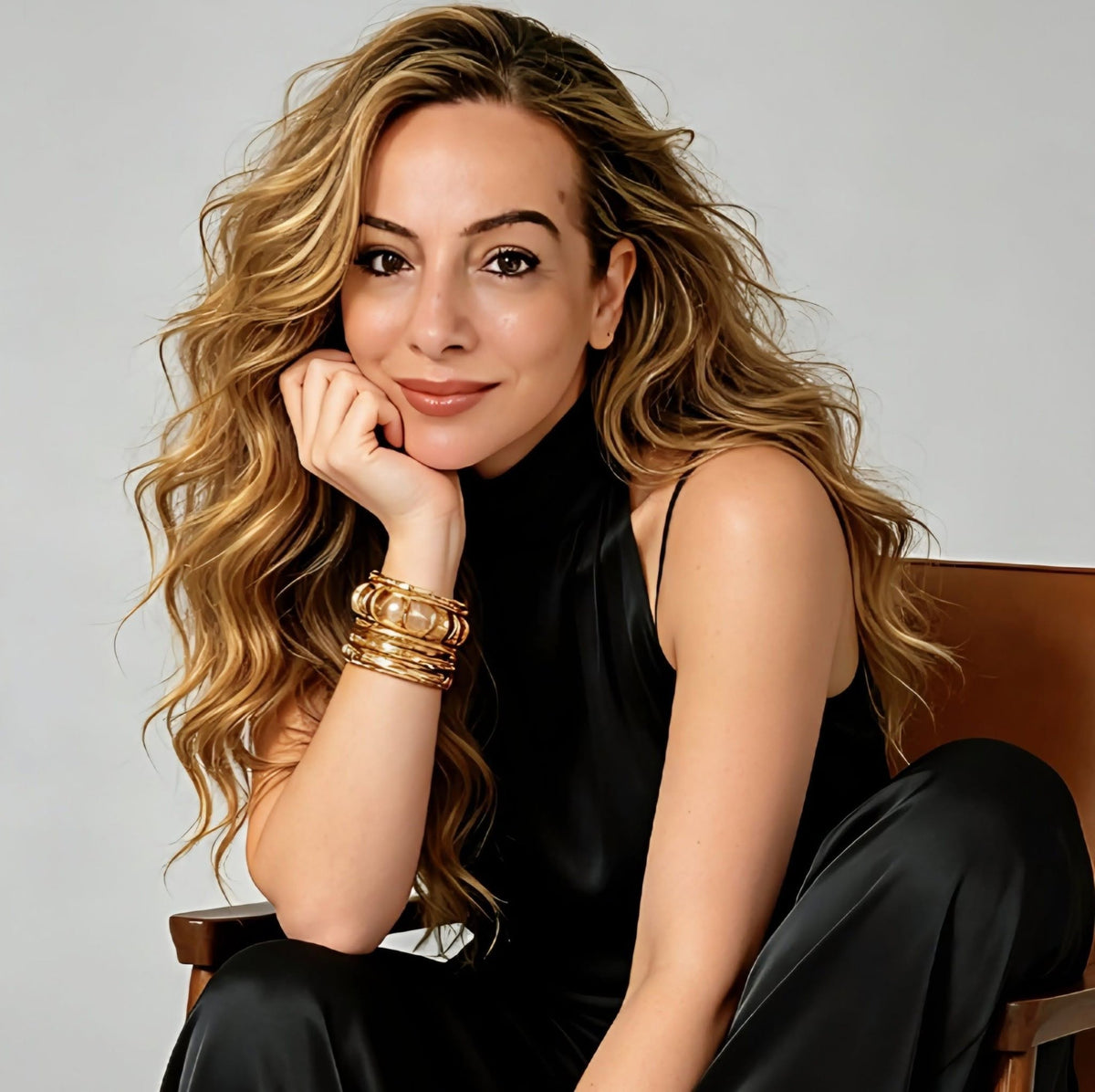 Catherine_edtorial_black_jumpsuit.jpg__PID:ddae00ae-e02c-42c5-9fcf-2dc5c1f1c0d6