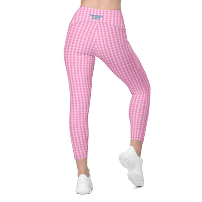A model wearing the EcoFlex Sculpt Leggings  in plaited pink pattern